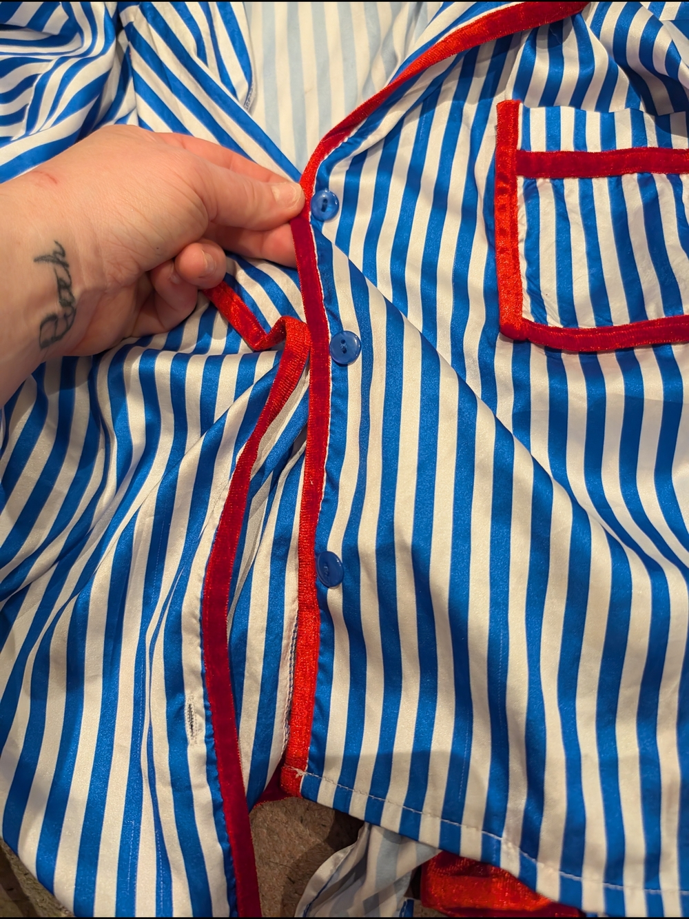 Pajama Shorts/Blouse Set Striped Blue & White with Red Velvet Trim Sz L - Picture 10 of 14